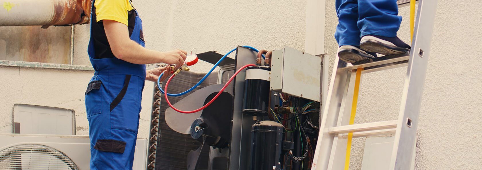 Header Asbestos HVAC Workers pano desktop 1920x676