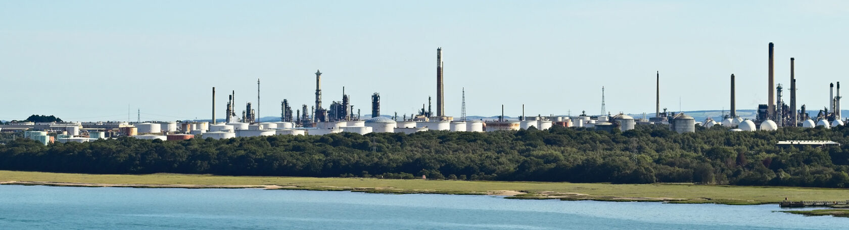 Image Benzene LP LANDSCAPE2 OF AN OIL REFINERY